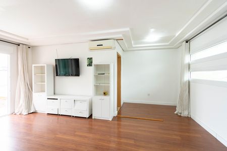 Casa para alugar com 3 quartos, 300m² em Fátima, Canoas