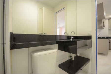Apartamento para alugar com 38m², 2 quartos e sem vaga Apartamento para alugar com 38m², 2 quartos e sem vagaBanheiro