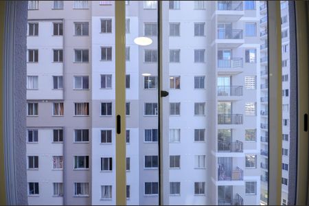 Sala - Janela de apartamento para alugar com 2 quartos, 38m² em Vila Pirituba, São Paulo
