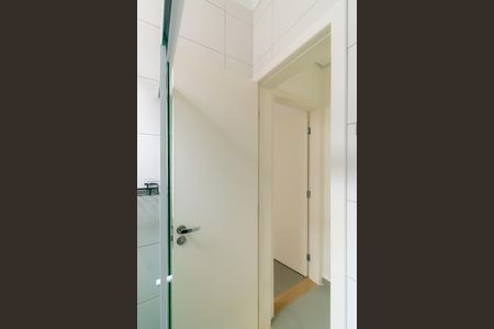 Banheiro de apartamento para alugar com 1 quarto, 35m² em Parque Sevilha, São Paulo