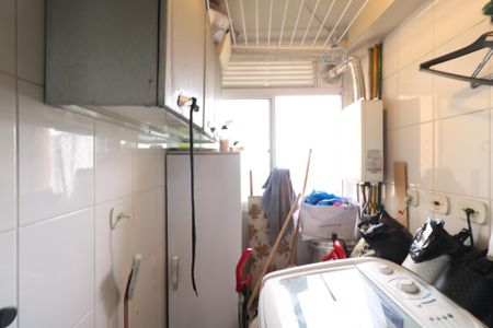 Apartamento à venda com 68m², 3 quartos e 2 vagas Apartamento à venda com 68m², 3 quartos e 2 vagasÁrea de Serviço