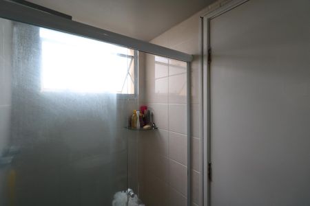 Apartamento à venda com 68m², 3 quartos e 2 vagas Apartamento à venda com 68m², 3 quartos e 2 vagasBanheiro da Suíte