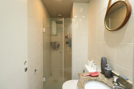 Apartamento à venda com 68m², 3 quartos e 2 vagas Apartamento à venda com 68m², 3 quartos e 2 vagasBanheiro