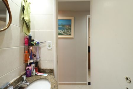 Apartamento à venda com 68m², 3 quartos e 2 vagas Apartamento à venda com 68m², 3 quartos e 2 vagasBanheiro