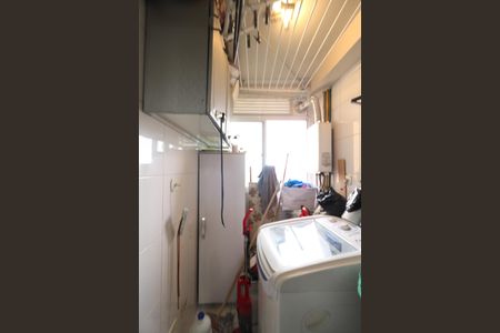 Apartamento à venda com 68m², 3 quartos e 2 vagas Apartamento à venda com 68m², 3 quartos e 2 vagasÁrea de Serviço
