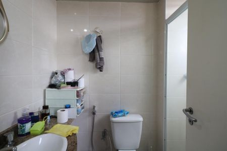Apartamento à venda com 68m², 3 quartos e 2 vagas Apartamento à venda com 68m², 3 quartos e 2 vagasBanheiro da Suíte