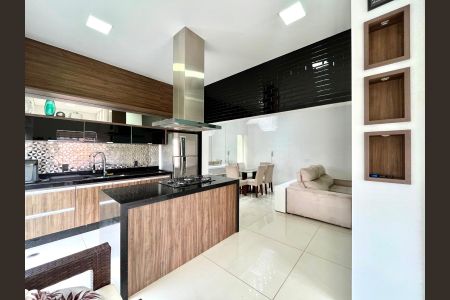 Apartamento à venda com 217m², 2 quartos e 2 vagas Apartamento à venda com 217m², 2 quartos e 2 vagasCozinha
