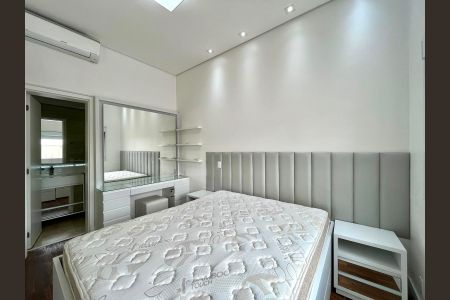 Apartamento à venda com 217m², 2 quartos e 2 vagas Apartamento à venda com 217m², 2 quartos e 2 vagasSuíte