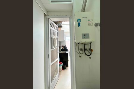 Apartamento à venda com 217m², 2 quartos e 2 vagas Apartamento à venda com 217m², 2 quartos e 2 vagasÁrea de Serviço