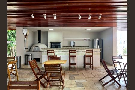 Apartamento à venda com 217m², 2 quartos e 2 vagas Apartamento à venda com 217m², 2 quartos e 2 vagasÁrea comum - Churrasqueira