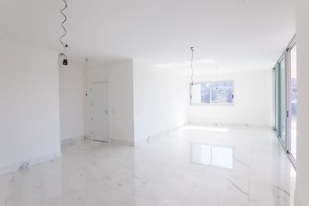 sala de apartamento à venda com 4 quartos, 242m² em Vale do Sereno, Nova Lima