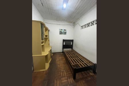 Quarto de casa à venda com 4 quartos, 87m² em Parque Sao Jose, São Paulo