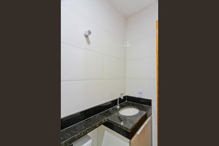 Banheiro de kitnet/studio para alugar com 2 quartos, 36m² em Vila Dom Pedro Ii, São Paulo