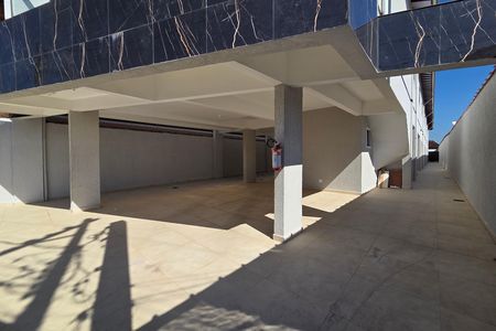 Garagem de casa de condomínio para alugar com 2 quartos, 72m² em Jardim Imperador, Praia Grande