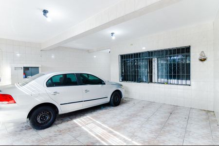 Garagem de casa à venda com 3 quartos, 170m² em Jardim Cocaia, Guarulhos