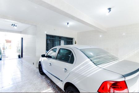 Garagem de casa à venda com 3 quartos, 170m² em Jardim Cocaia, Guarulhos