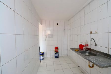 Cozinha de apartamento para alugar com 2 quartos, 40m² em Itapuã, Salvador