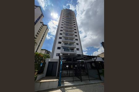 Apartamento à venda com 63m², 2 quartos e 1 vaga Apartamento à venda com 63m², 2 quartos e 1 vagaFachada