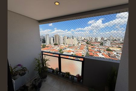 Apartamento à venda com 63m², 2 quartos e 1 vaga Apartamento à venda com 63m², 2 quartos e 1 vagaVaranda