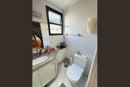 Apartamento à venda com 63m², 2 quartos e 1 vaga Apartamento à venda com 63m², 2 quartos e 1 vagaBanheiro