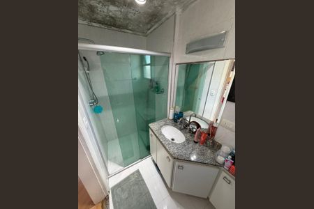 Apartamento à venda com 63m², 2 quartos e 1 vaga Apartamento à venda com 63m², 2 quartos e 1 vagaBanheiro