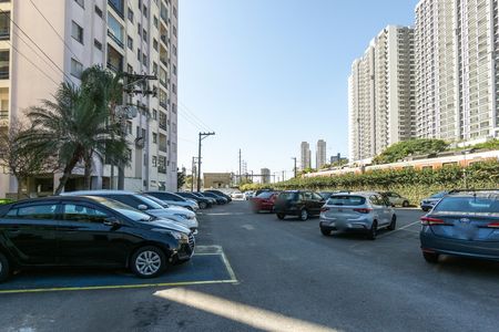 Garagem de apartamento à venda com 2 quartos, 56m² em Vila Granada, São Paulo