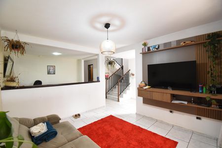 Casa à venda com 155m², 3 quartos e 2 vagasSala