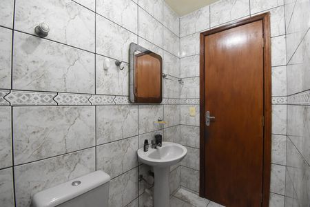 Casa à venda com 155m², 3 quartos e 2 vagasLavabo