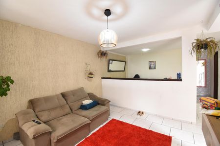 Casa à venda com 155m², 3 quartos e 2 vagasSala