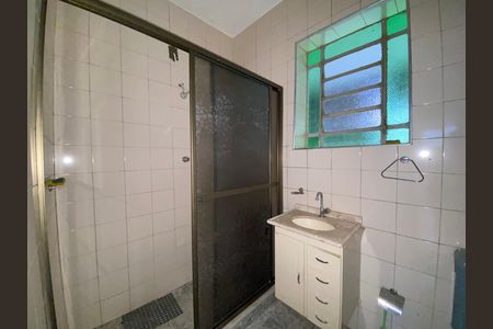 Apartamento à venda com 47m², 1 quarto e sem vaga Apartamento à venda com 47m², 1 quarto e sem vagaBanheiro social