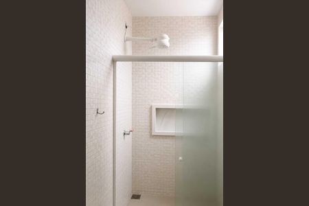 Banheiro de casa para alugar com 2 quartos, 70m² em Guaratiba, Rio de Janeiro