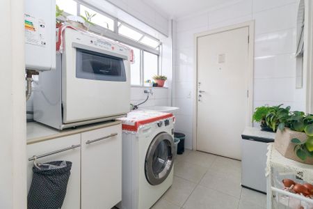 Apartamento à venda com 130m², 2 quartos e 2 vagas Apartamento à venda com 130m², 2 quartos e 2 vagasÁrea de Serviço