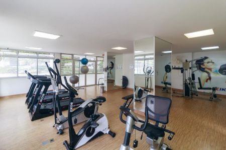 Apartamento à venda com 130m², 2 quartos e 2 vagas Apartamento à venda com 130m², 2 quartos e 2 vagasAcademia