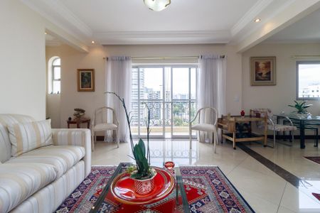 Apartamento à venda com 130m², 2 quartos e 2 vagas Apartamento à venda com 130m², 2 quartos e 2 vagasSala