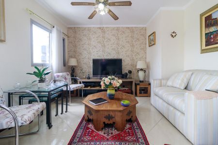 Apartamento à venda com 130m², 2 quartos e 2 vagas Apartamento à venda com 130m², 2 quartos e 2 vagasSala