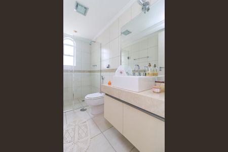 Apartamento à venda com 130m², 2 quartos e 2 vagas Apartamento à venda com 130m², 2 quartos e 2 vagasBanheiro 2