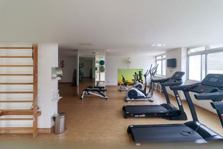 Apartamento à venda com 130m², 2 quartos e 2 vagas Apartamento à venda com 130m², 2 quartos e 2 vagasAcademia