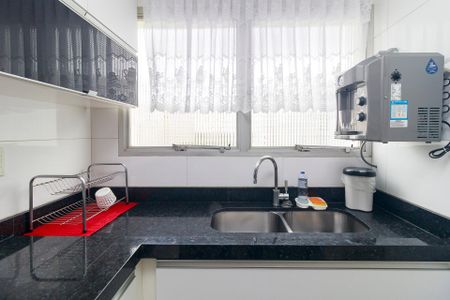 Apartamento à venda com 130m², 2 quartos e 2 vagas Apartamento à venda com 130m², 2 quartos e 2 vagasCozinha