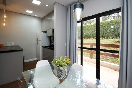 Studio para alugar com 48m², 1 quarto e 2 vagas Studio para alugar com 48m², 1 quarto e 2 vagasSala de jantar