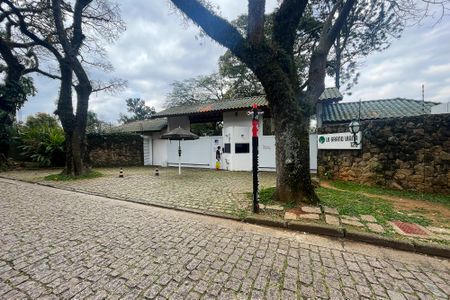 Studio para alugar com 48m², 1 quarto e 2 vagas Studio para alugar com 48m², 1 quarto e 2 vagasFachada Condomínio