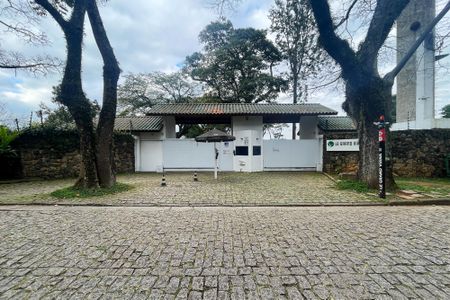 Studio para alugar com 48m², 1 quarto e 2 vagas Studio para alugar com 48m², 1 quarto e 2 vagasFachada Condomínio