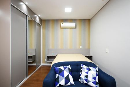 Studio para alugar com 48m², 1 quarto e 2 vagas Studio para alugar com 48m², 1 quarto e 2 vagasQuarto