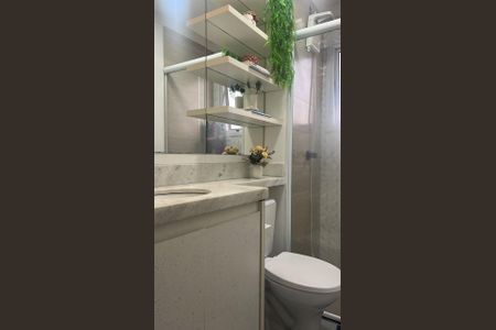 Banheiro de apartamento para alugar com 2 quartos, 56m² em Jardim do Líbano, Barueri