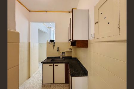 Cozinha de apartamento para alugar com 2 quartos, 70m² em Botafogo, Rio de Janeiro