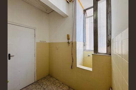 Apartamento para alugar com 70m², 2 quartos e sem vaga Apartamento para alugar com 70m², 2 quartos e sem vagaÁrea de serviço