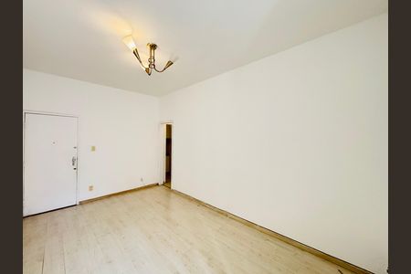Apartamento para alugar com 70m², 2 quartos e sem vaga Apartamento para alugar com 70m², 2 quartos e sem vagaSala