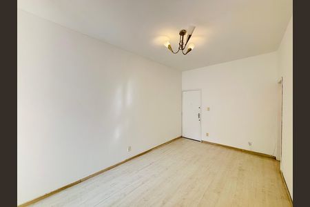 Apartamento para alugar com 70m², 2 quartos e sem vaga Apartamento para alugar com 70m², 2 quartos e sem vagaSala