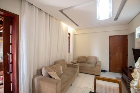 Sala de apartamento à venda com 2 quartos, 105m² em União, Belo Horizonte