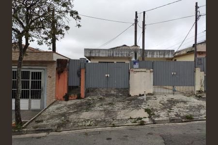 Fachada de casa para alugar com 1 quarto, 40m² em Taboão, Diadema