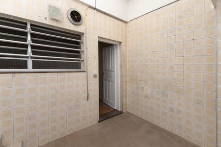 Quintal / Área de Serviço de casa à venda com 2 quartos, 105m² em Vila Guilherme, São Paulo